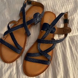 Overland Sandals size 7.